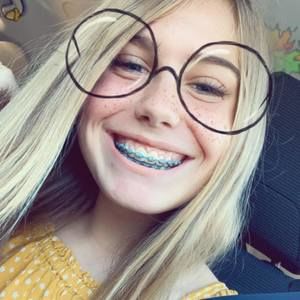 Meet your Posher, Addison